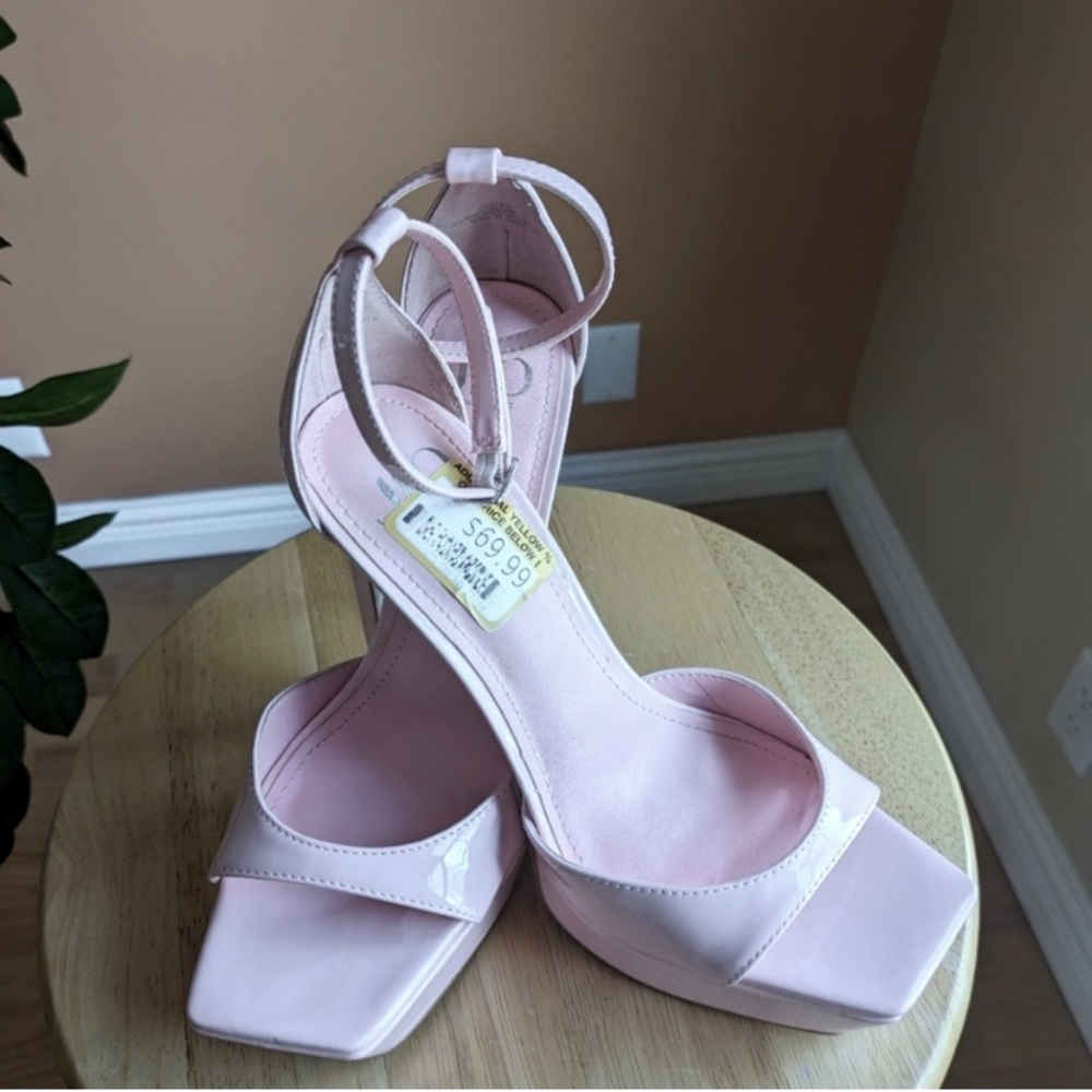 Jenifer Lopez Shoes Women's Size 8.5 M  Pink 🩷